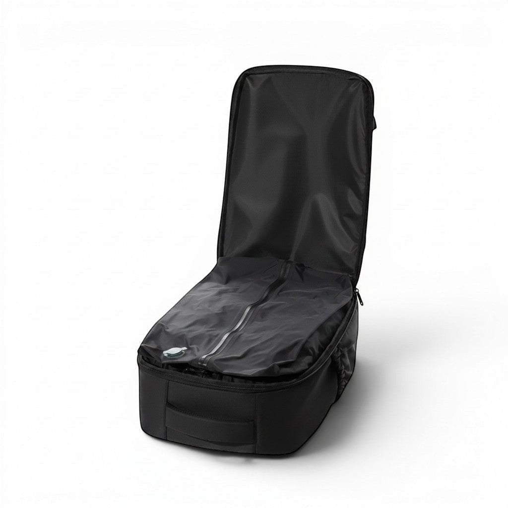 Sac cabine noir CABYN Porto 40x30x20 cm avec pompe USB intégrée pour compression et rangement optimisé. Image